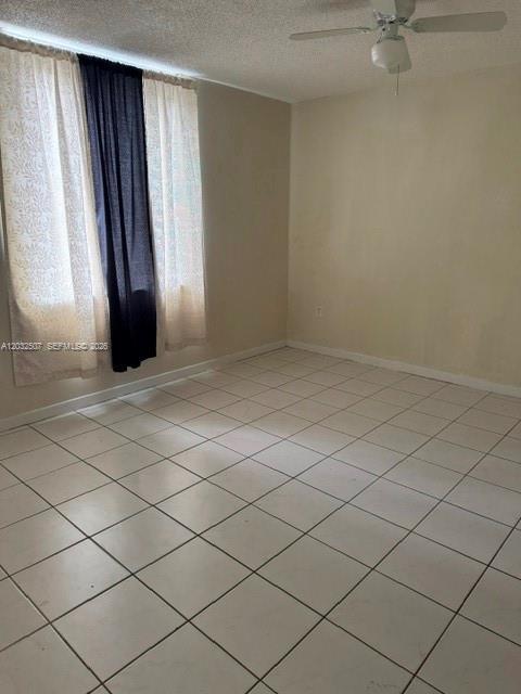 Foto del edificio - 10000 NW 80th Ct