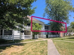 Building Photo - 25 Trenton Square