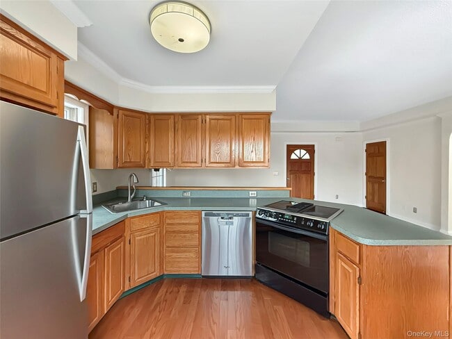 Building Photo - 70 High Point Cir