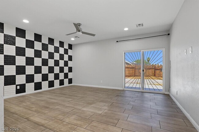 Foto del edificio - 4966 Andover Dr