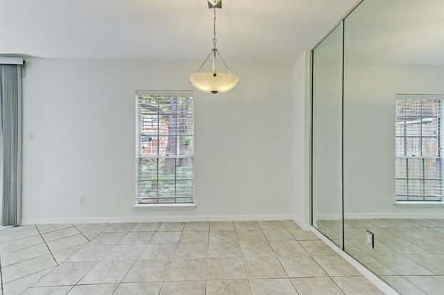 Foto del edificio - 2822 Briarhurst Dr