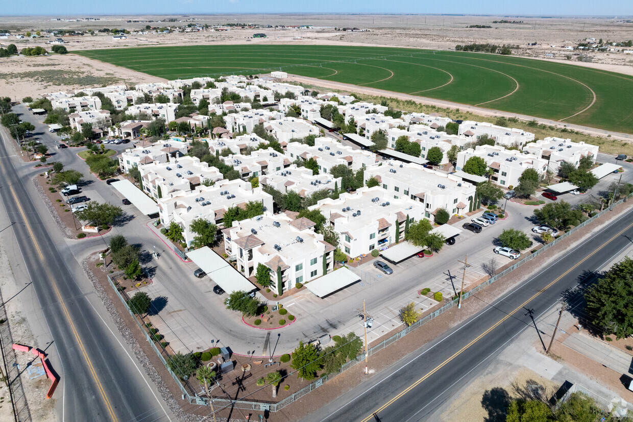 Primary Photo - Canyonstone Apartments