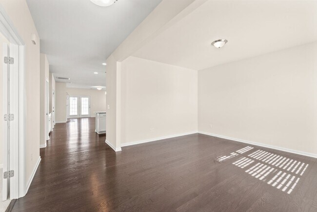 Foto del edificio - 3 Bedroom Home in Belmont!