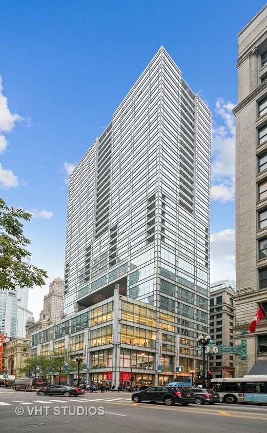 Foto principal - 8 E Randolph St