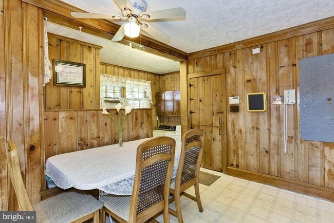 Foto del edificio - 3720 Drexel Ave