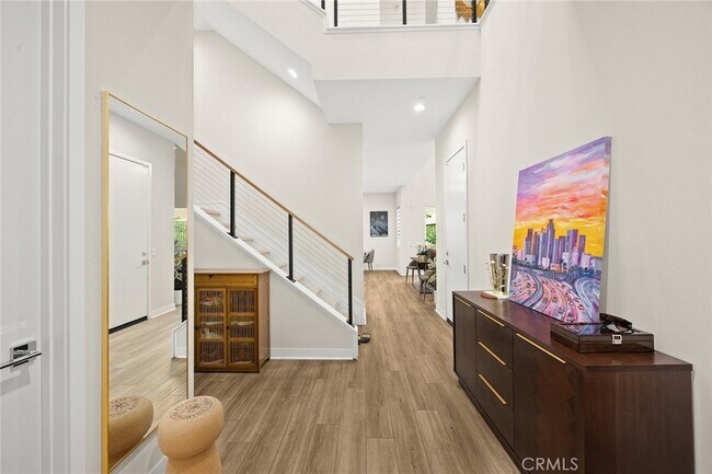 Foto del edificio - 478 Sycamore Dr