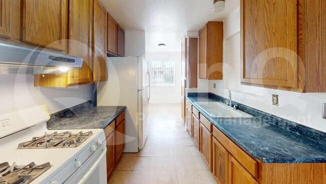 Foto del edificio - 872 W Glenn St