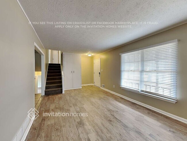 Foto del edificio - 106 Longview Rd