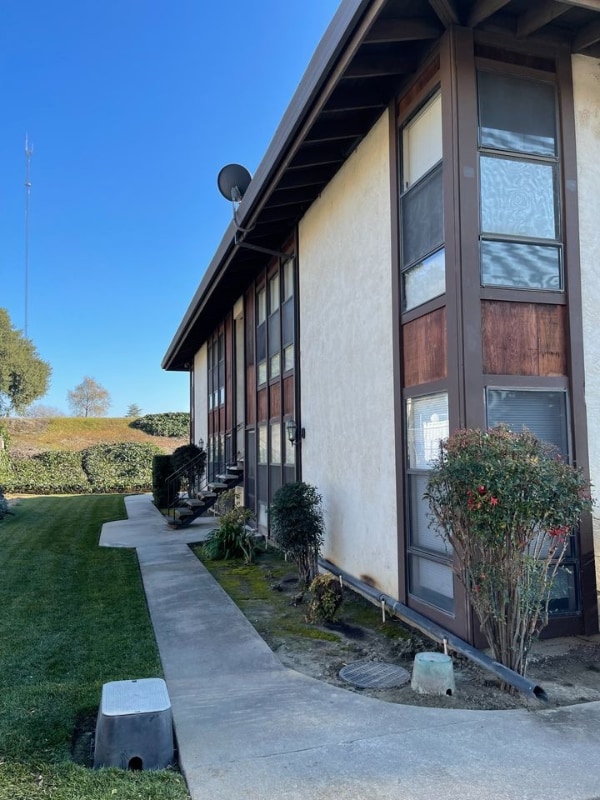 Building Photo - 14121 Grand Ave