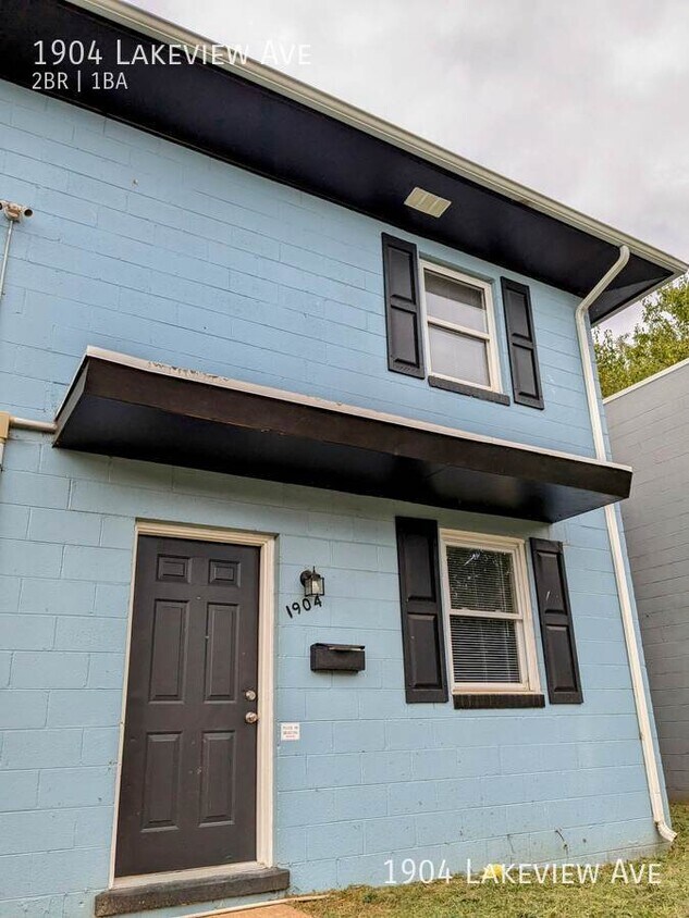 Primary Photo - 2-Bedroom with Office in Randolph!