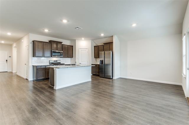 Building Photo - 1105 Silver Spur Way
