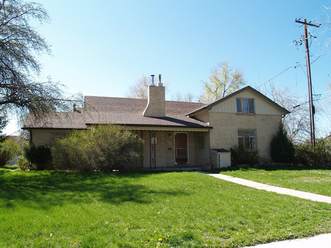Primary Photo - 3839 Reed St