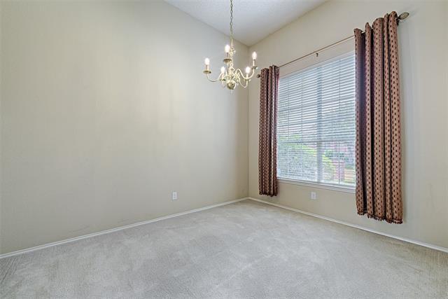 Foto del edificio - 9701 Thorncliff Dr