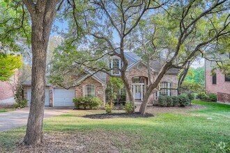 Building Photo - 9256 Scenic Bluff Dr
