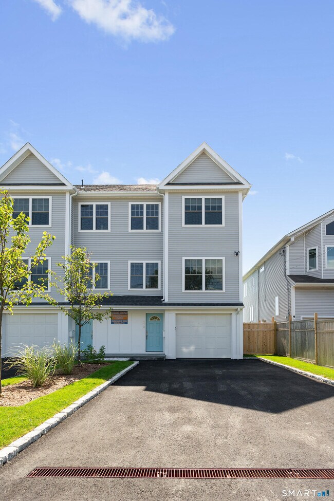 Foto del edificio - 928 Reef Rd