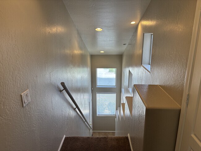 Foto del edificio - 1747 E Northern Ave