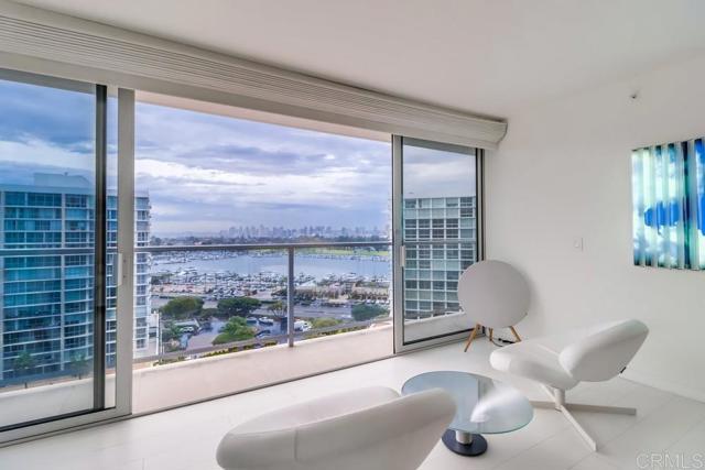 Building Photo - 1780 Avenida Del Mundo