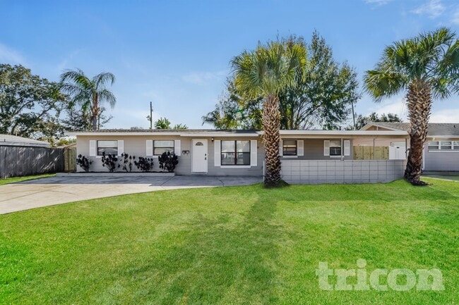 Building Photo - 1122 Ibsen Ave