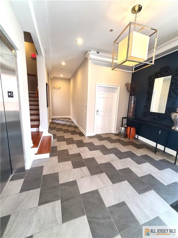 Building Photo - 459 Main St