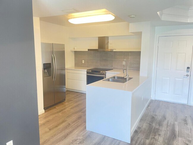 Foto del edificio - 2044 Alta Meadows Ln
