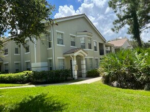 Building Photo - 108 SW Peacock Blvd