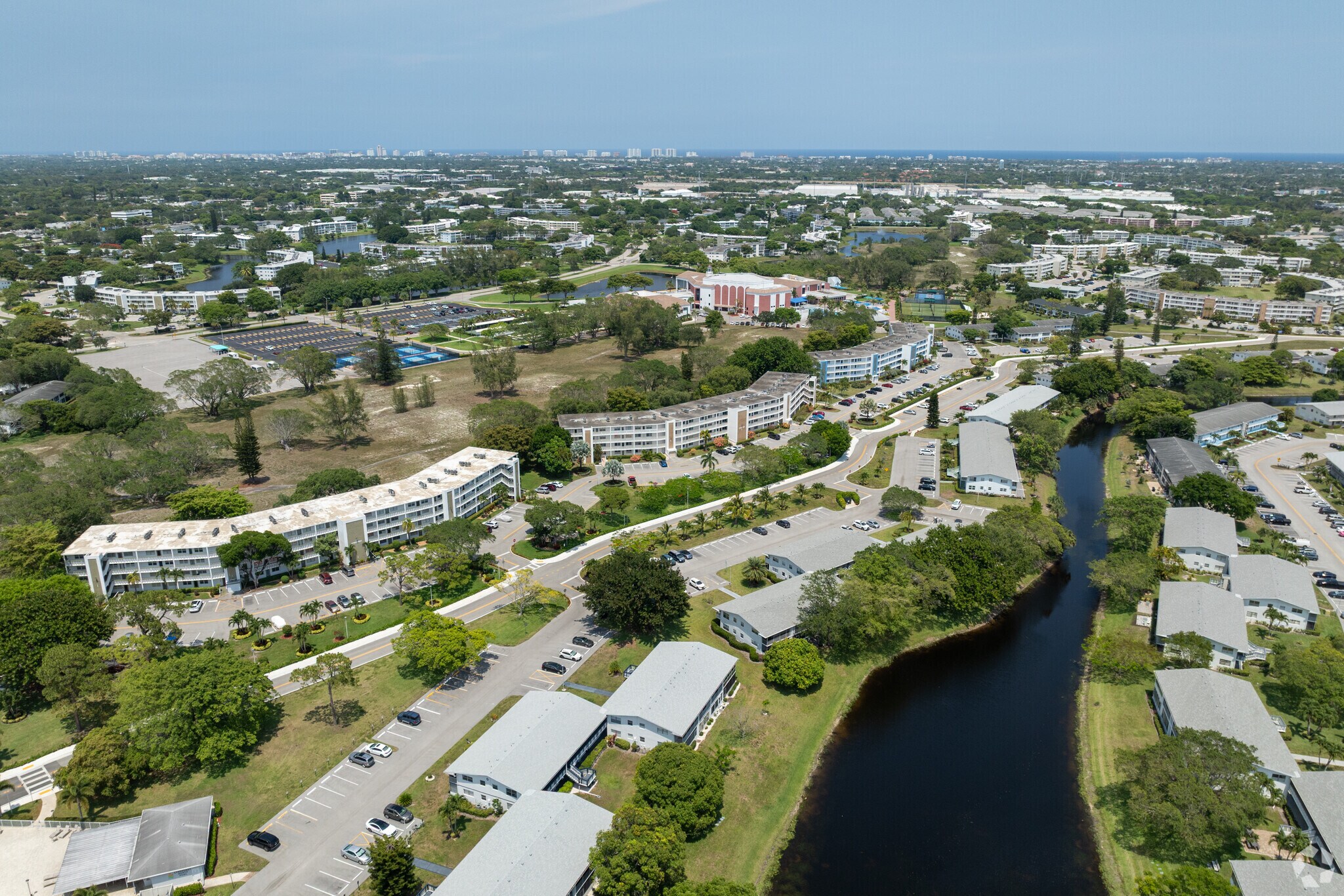 Lyndhurst K Condominium