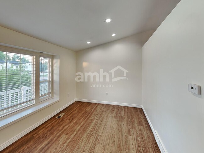 Building Photo - 2601 W 1630 N