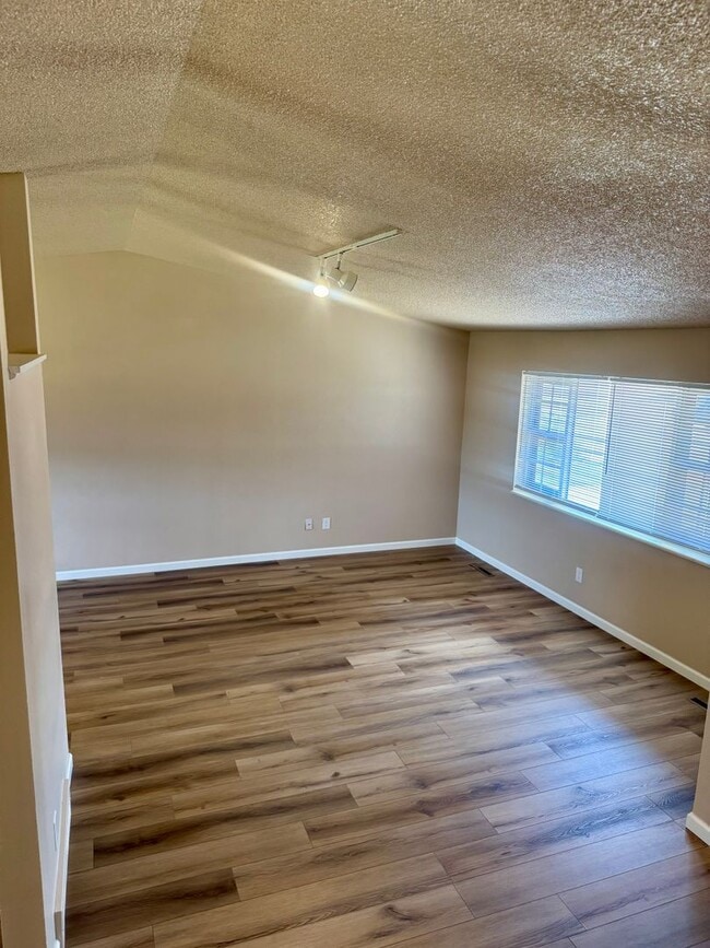Building Photo - 4 Bedroom Home in Village 7, Centrally Loc...