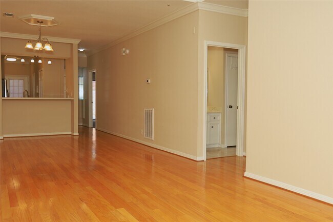Foto del edificio - 107 Manor Pl