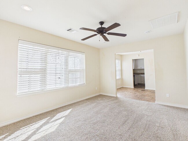 Foto del edificio - 3501 S Van Buren St