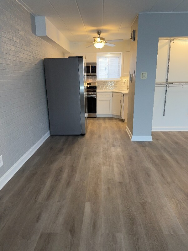 Foto del edificio - 6830 N Ozark Ave