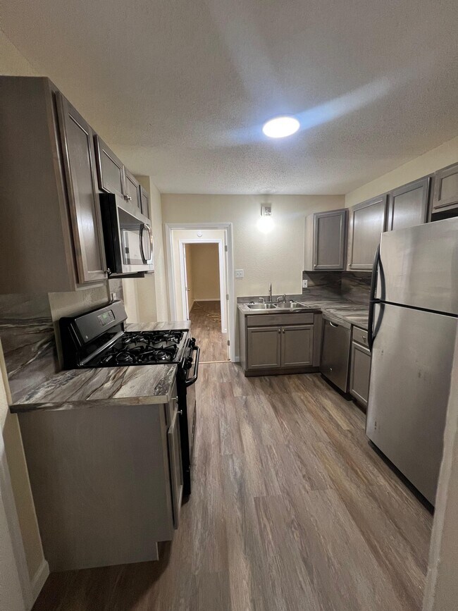 Foto del edificio - 1108 Williamson Dr