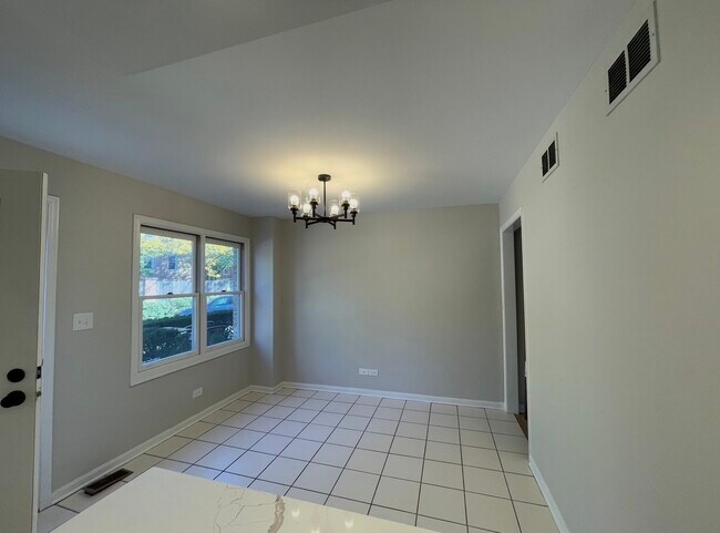 Foto del edificio - 1703 Winnetka Rd