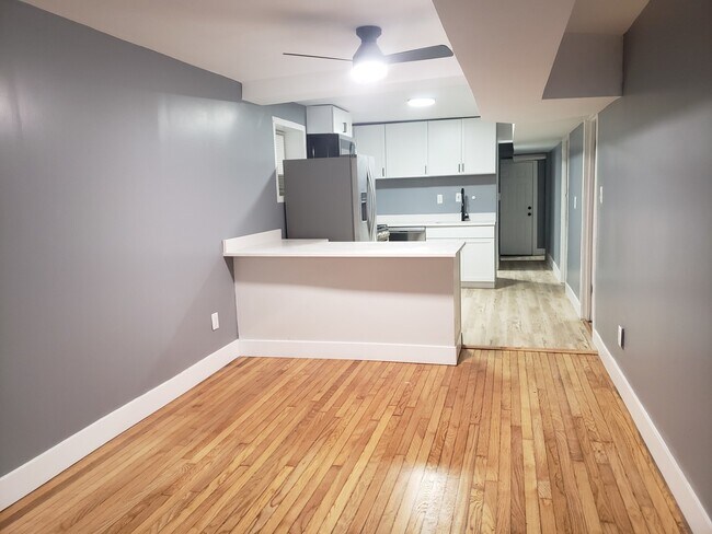 Foto del edificio - 3307 W Beach Ave