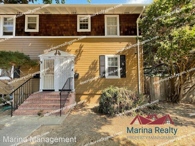 Building Photo - 3 br, 1 bath House - 102 Calhoun St