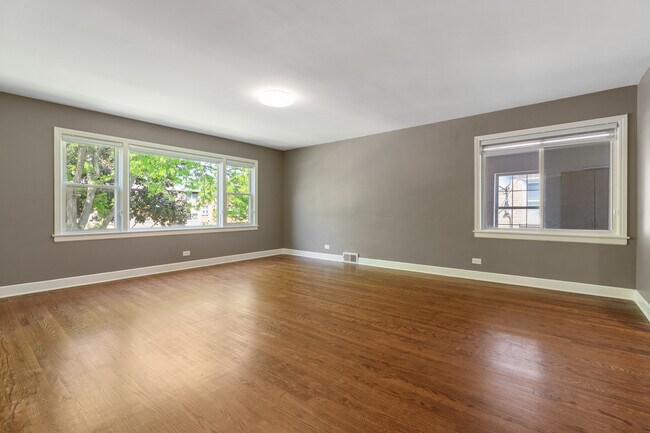 Foto del edificio - 8211 Kilpatrick Ave