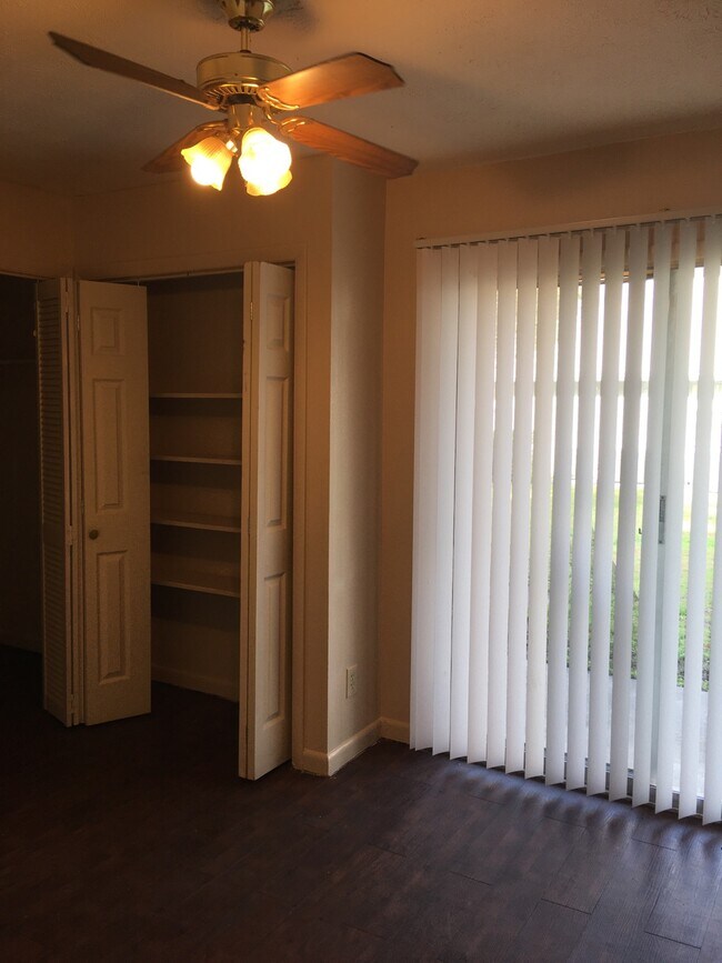 Foto del edificio - 5342 Seaboard Ave