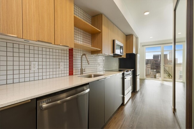 Interior Photo - 101 Broadway