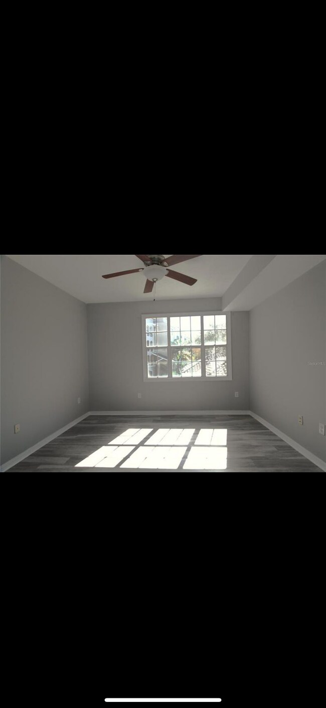 Building Photo - 501 Knights Run Ave