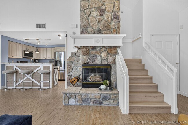 Building Photo - 1209 Mainsail Cir