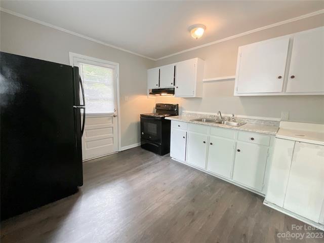 Foto del edificio - 1814 Academy St