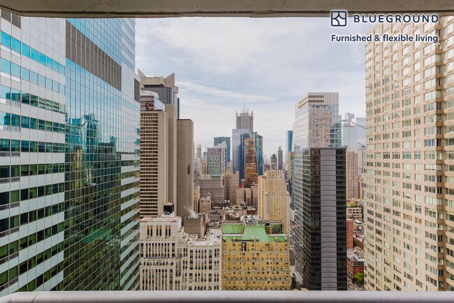 Foto del edificio - 235 W 48th St