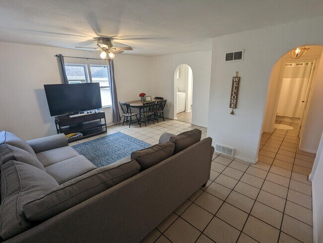 Foto del edificio - 505 W Worley St