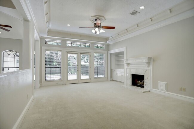Foto del edificio - 127 Rush Haven Dr