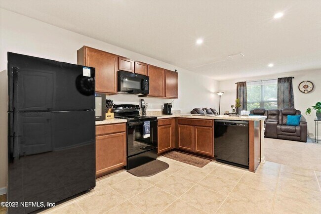 Foto del edificio - 5893 Creekside Crossing Dr