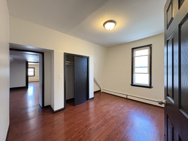 Foto del edificio - 422 Fulton St