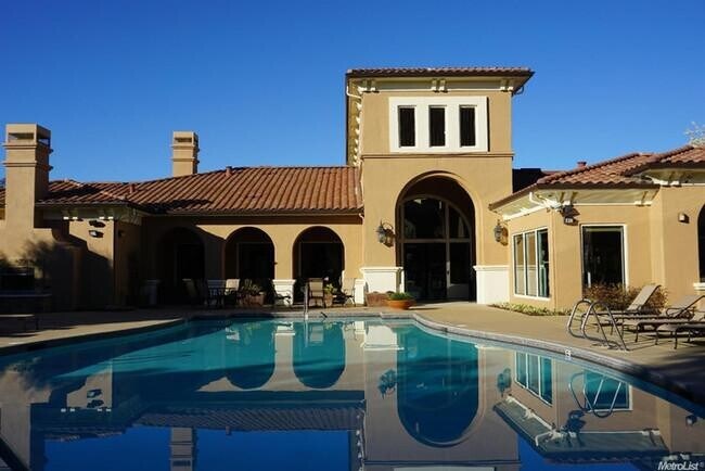 Foto del edificio - 4800 Westlake Pky