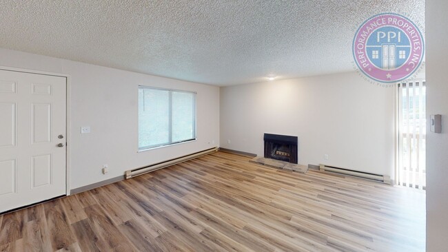 Building Photo - tuf8640