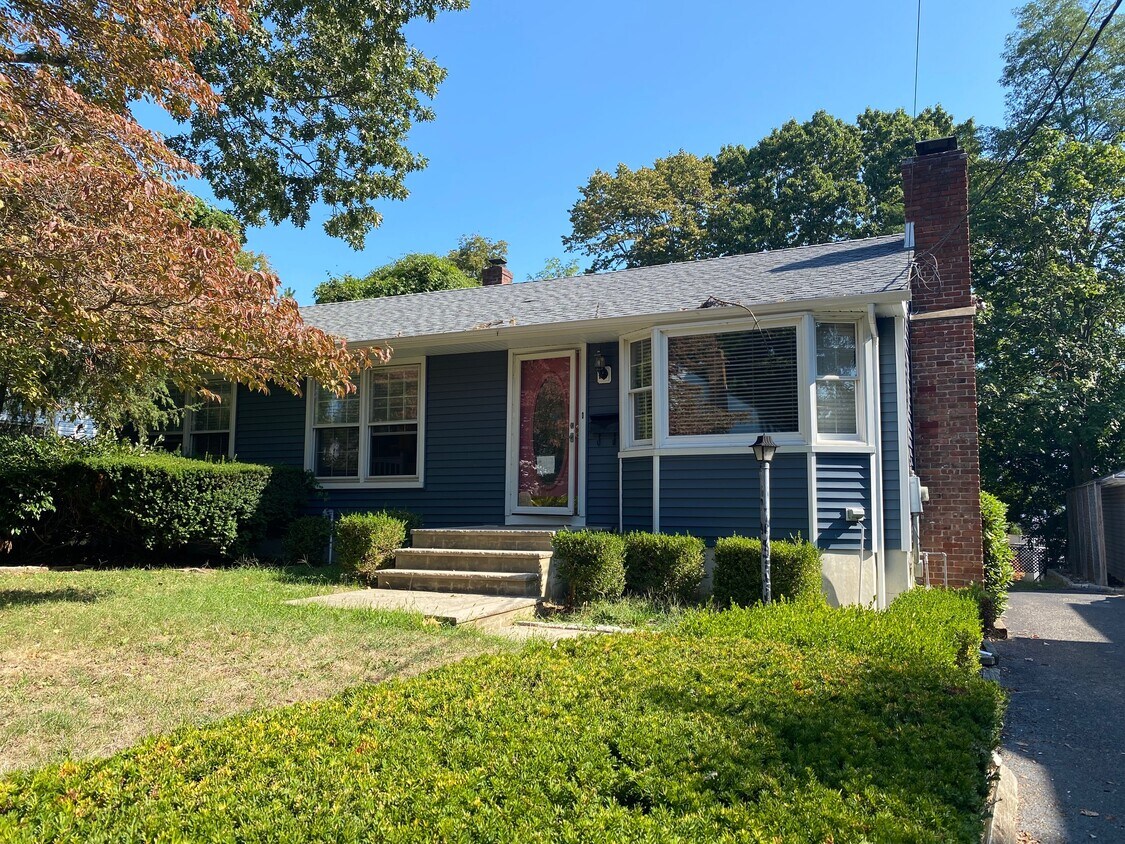 Foto principal - 113 Bingham Ave
