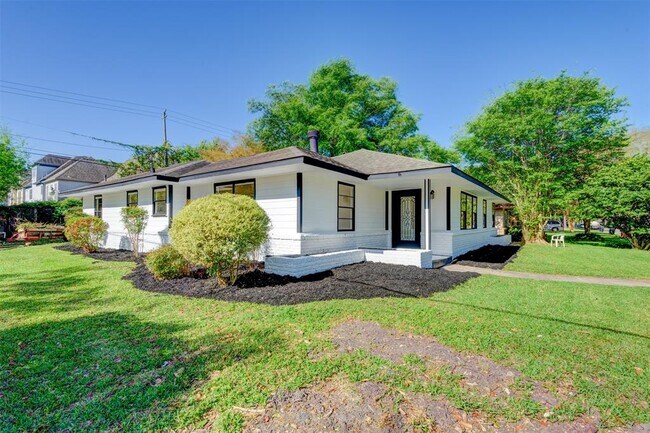 Foto del edificio - 3403 Linkwood Dr